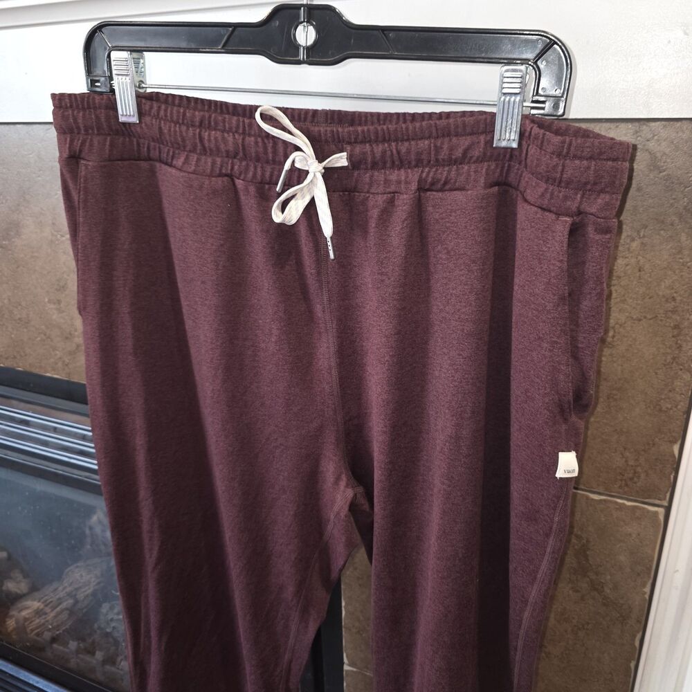 Vuori Sz XL Deep Plum Performance Dreamknit Mid Rise Athletic Run Jogger Pants - Picture 4 of 7